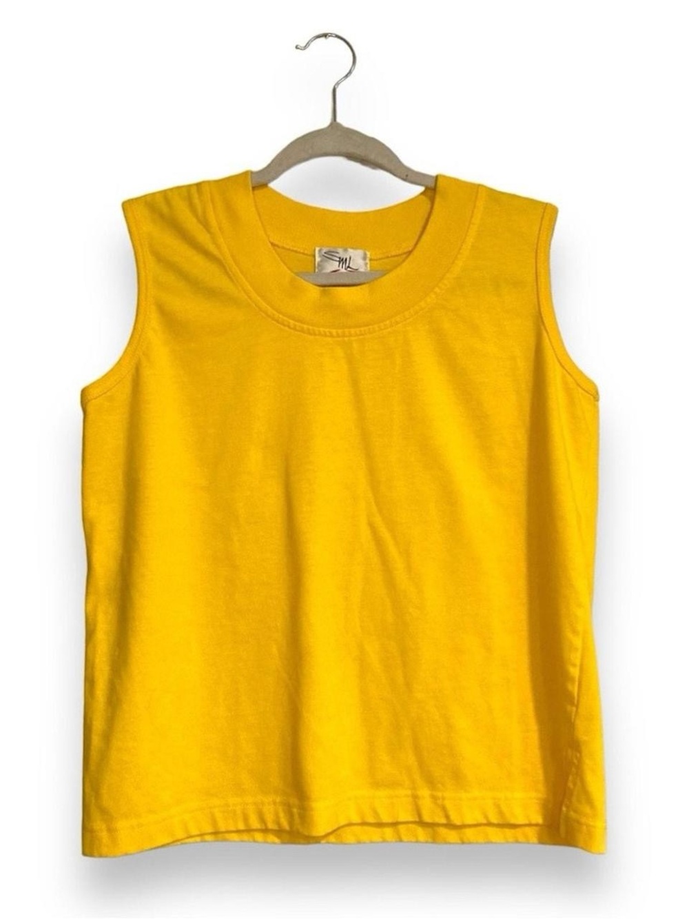 Women’s Classic Yellow Sleeveless Top Large